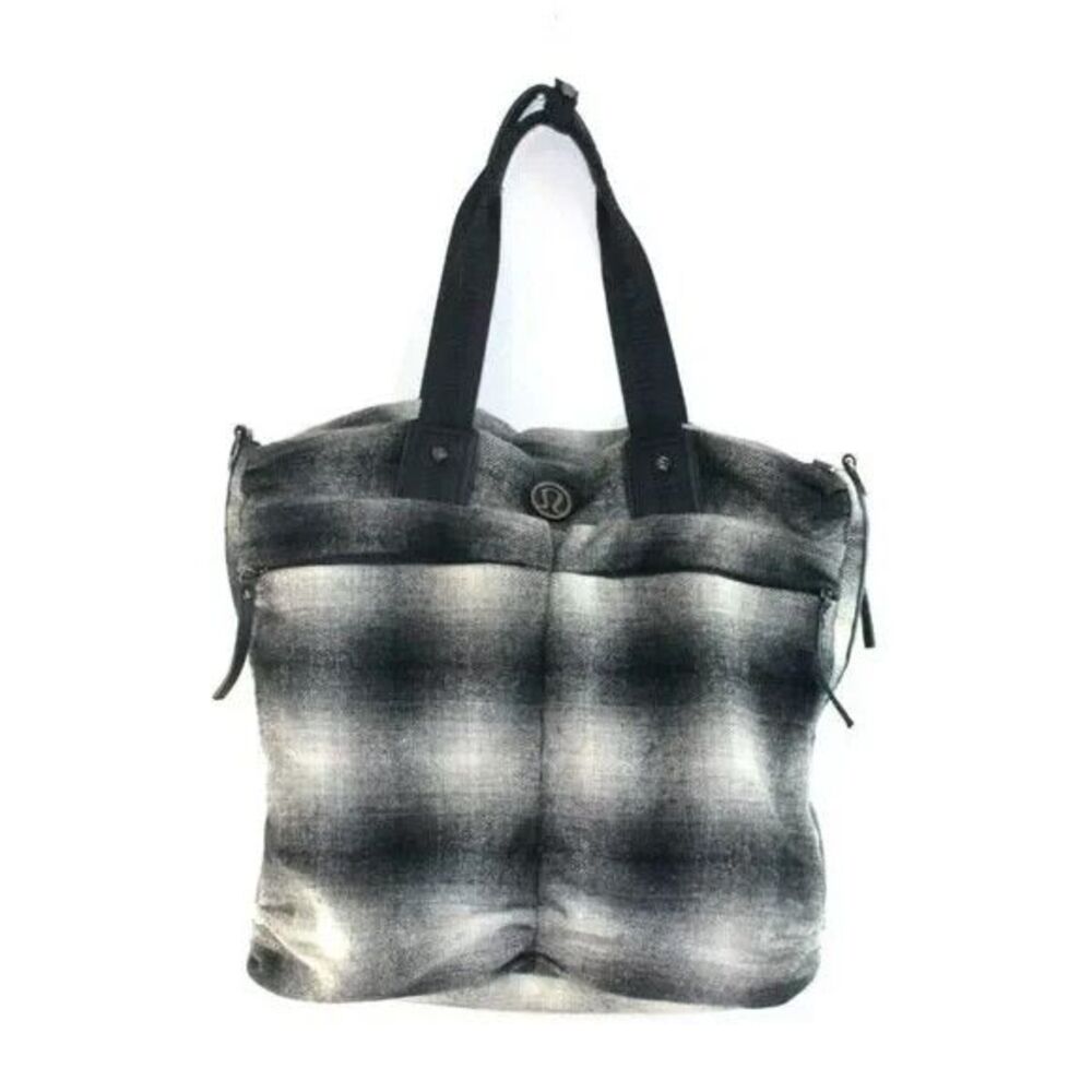 Lululemon Athletica Fast in Flight Tote Gym Bag Black Ombre Plaid Wool Gray